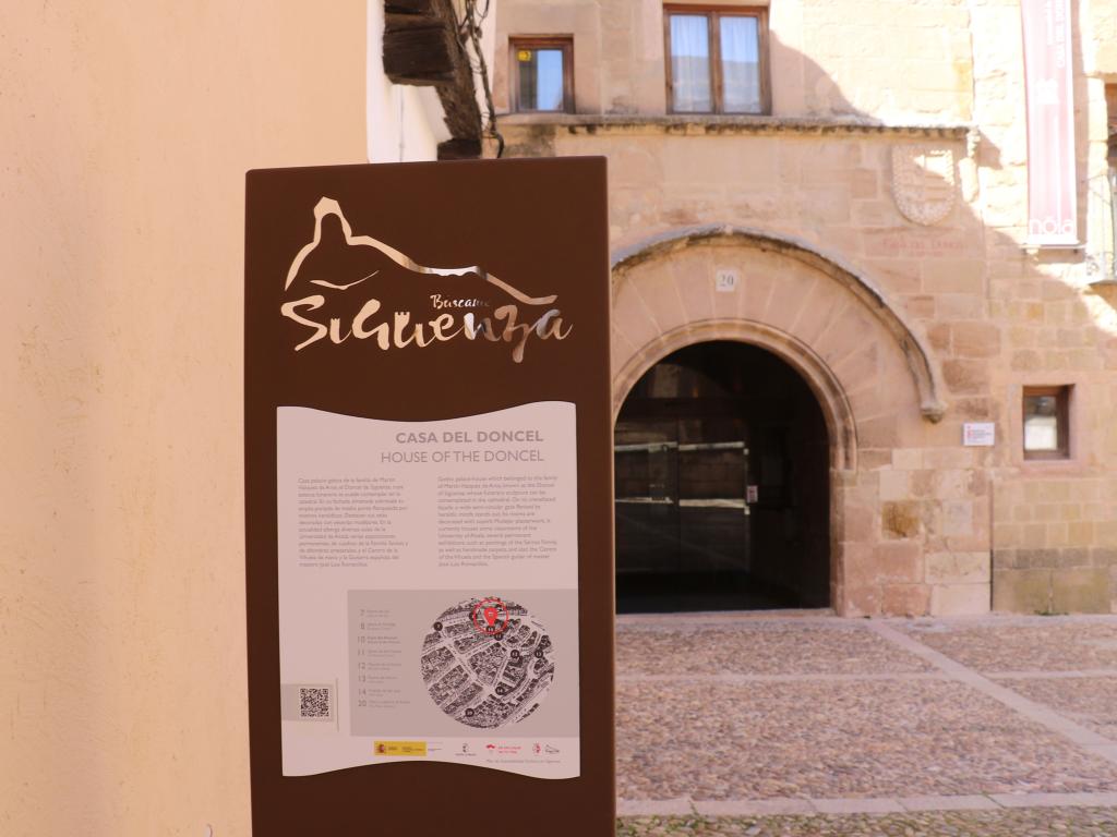 Señalización urbana Sigüenza